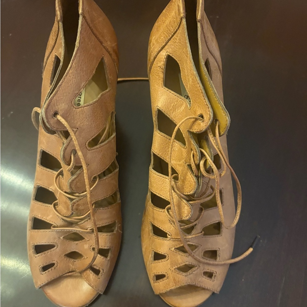 Paul Green Stylish Brown Lace-Up Women's Shoes